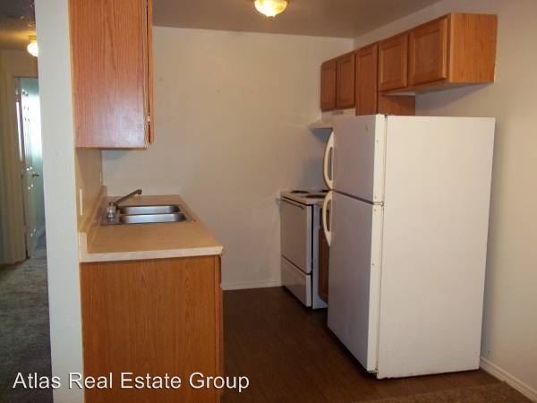 Primary Photo - 3040 Mallard Dr