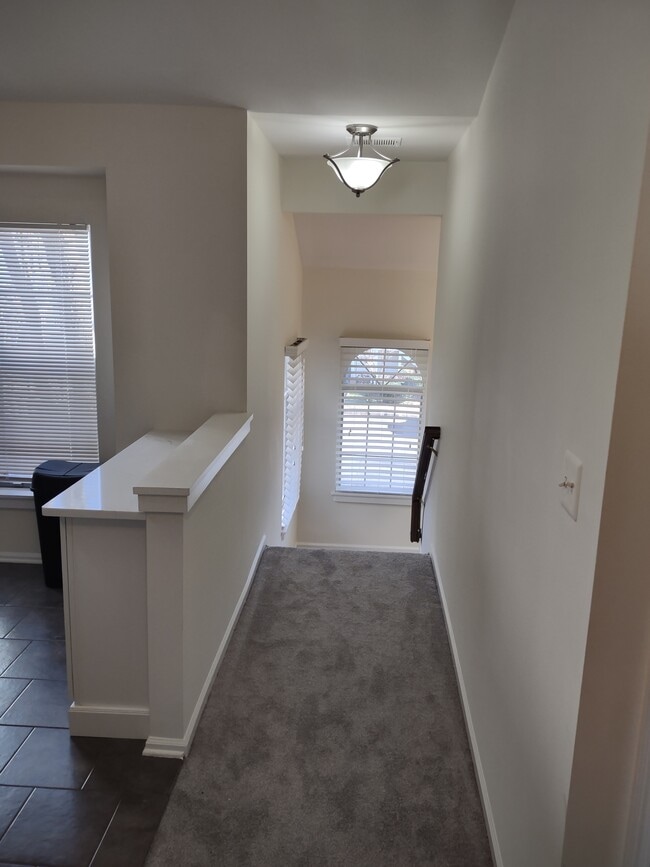Entry foyer - 2803 Yarling Ct