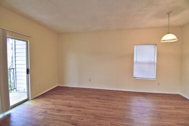 Building Photo - Centrally Located 1 Bed, 1 Bath in Austin