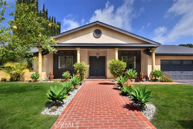 Foto del edificio - 3358 Red Rose Dr