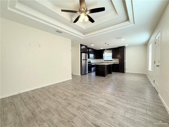 Building Photo - 3413 Sahara Dr