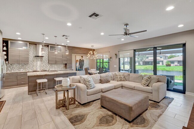 Foto del edificio - 14598 Alabaster Ave