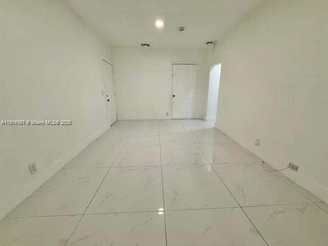 Foto del edificio - 2369 SW 17th Terrace