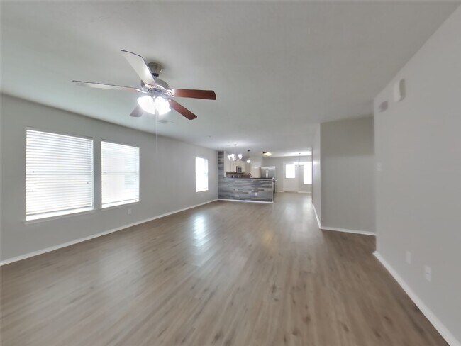 Foto del edificio - 4538 Newhope Terrace Ln