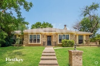 Building Photo - 1600 Norwood Dr