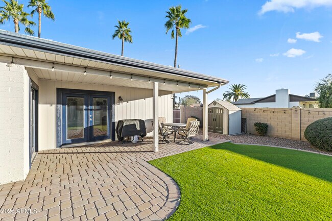 Building Photo - 5245 E Acoma Dr