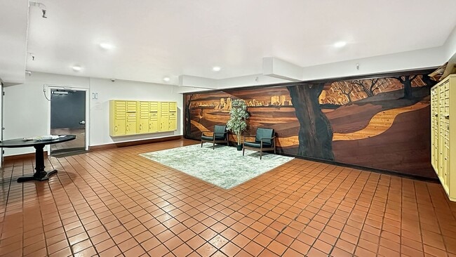 Photo - Large 1 bed 1 bath Nestled in Grand Lake Neighborhood Apartment