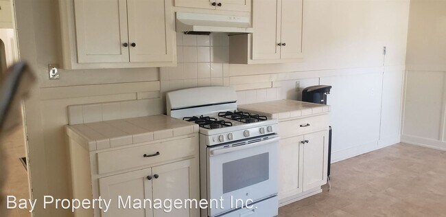 Building Photo - 4 br, 2 bath House - 42501 Patricia Ln.
