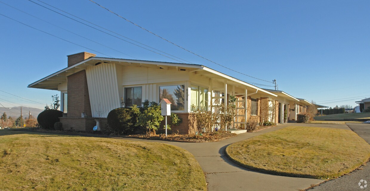 Foto principal - 3907 Sunrise Park Dr