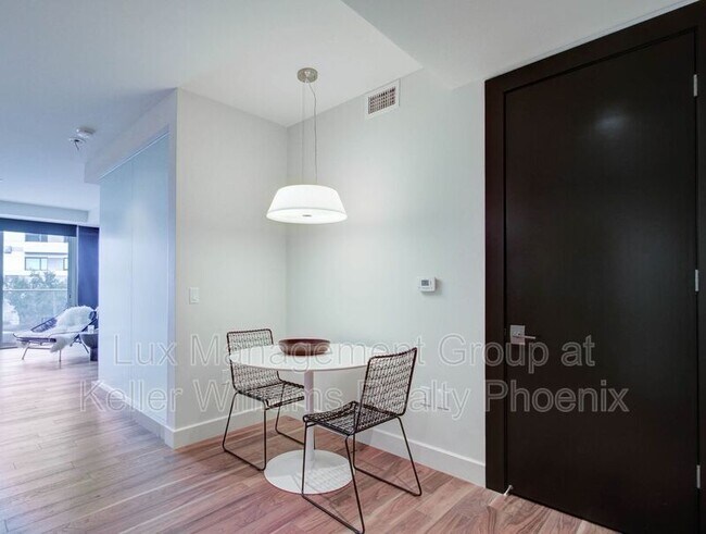 Building Photo - 4422 N 75th St