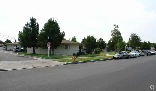 Building Photo - Orange Villas