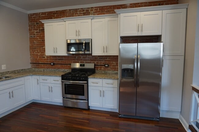Photo - 3230 W Berks St Apartment
