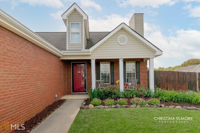 Foto del edificio - 207 Carver Ct