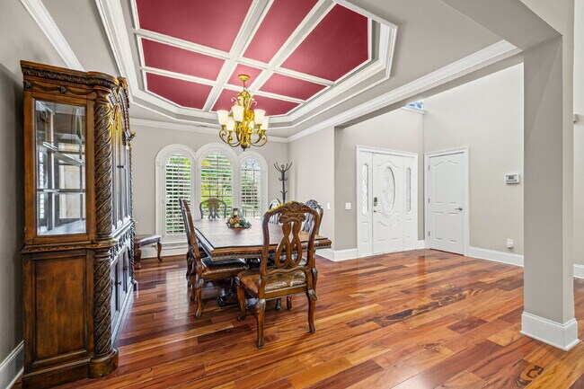 Foto del edificio - "Luxurious 4-Bed Oasis with Granite Countertops & Cozy Fireplace in Charlotte - 3914 Sq Ft of Ele...