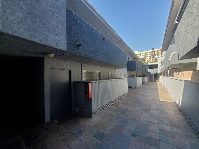 Foto del edificio - 11007 Hartsook St