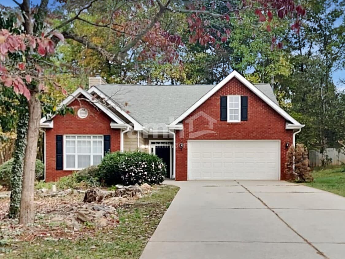 Primary Photo - 1025 Dogwood Park Dr