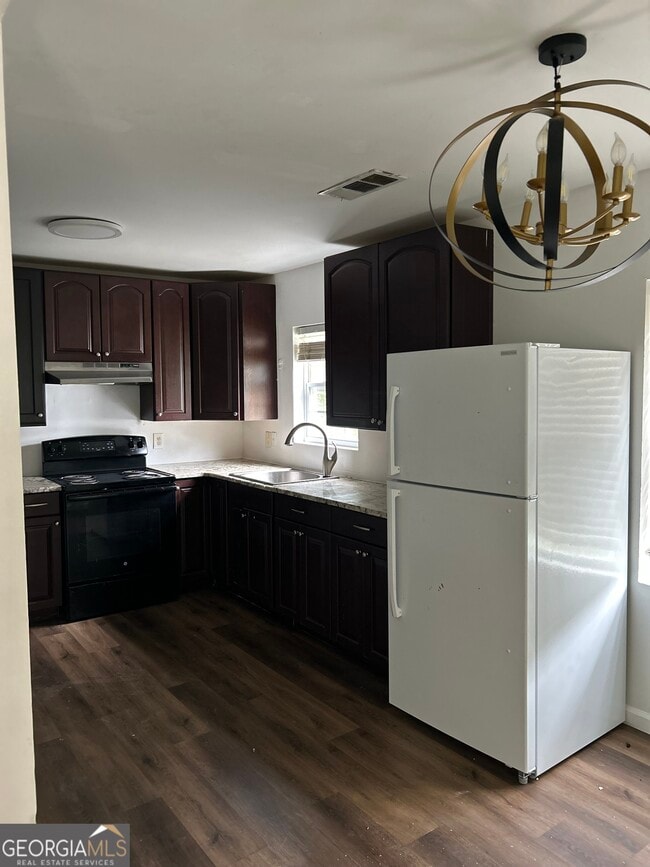 Foto del edificio - 2133 Blayton Ln SE