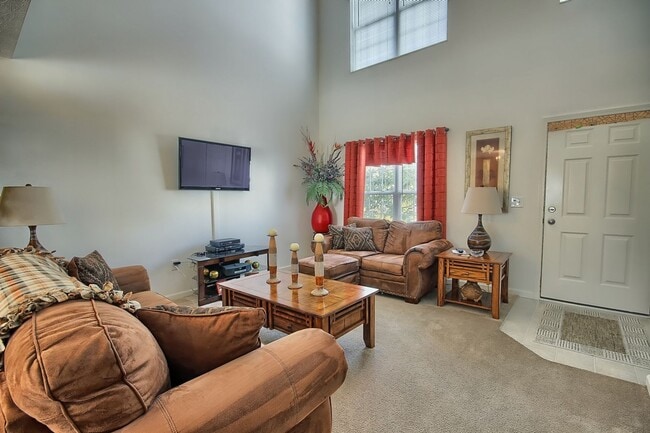 Interior Photo - Polaris Area Townhomes