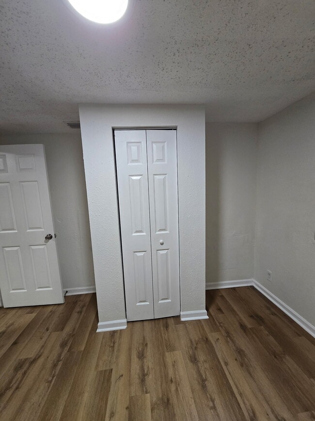 Foto del edificio - 1347 W 26th St