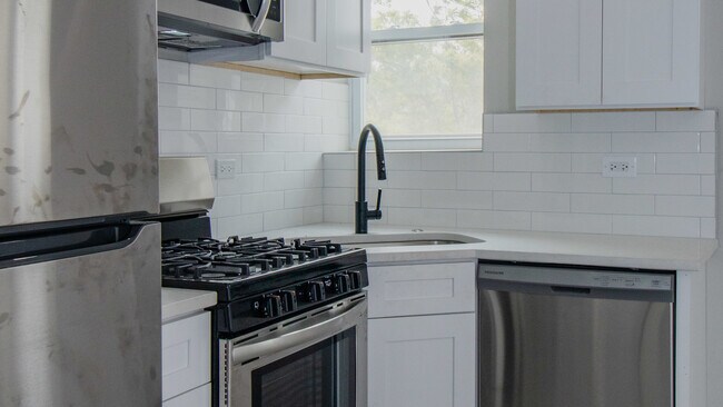 Foto del edificio - 1425 N Campbell Ave