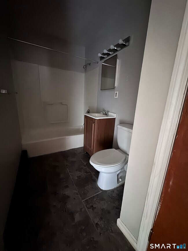 Building Photo - 54 Grafton St