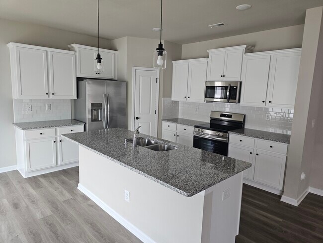 Foto del edificio - 4220 Stoneygreen Ln