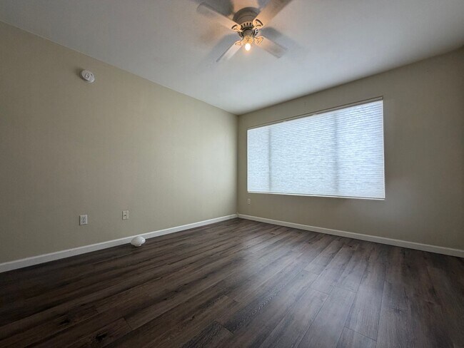 Building Photo - 3079 Key Largo Dr