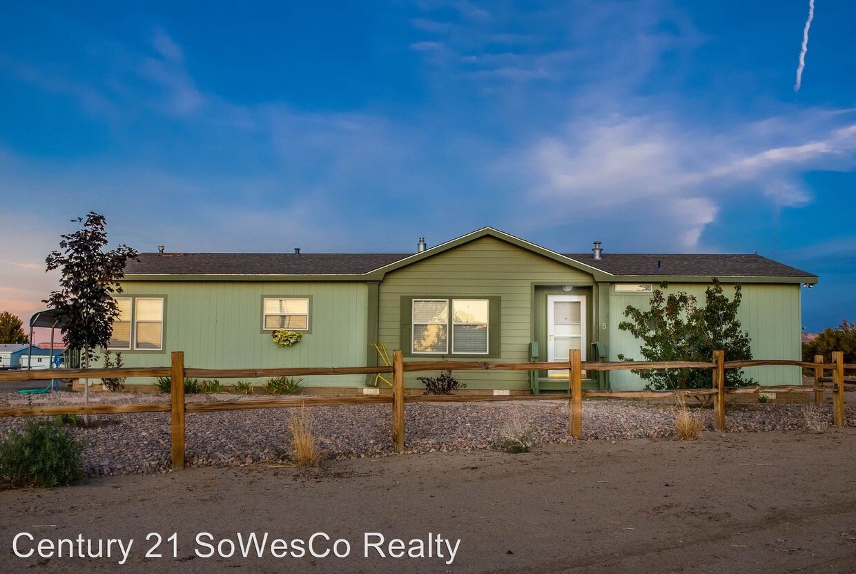 Foto principal - 3 br, 2 bath House - 5 Road 4988