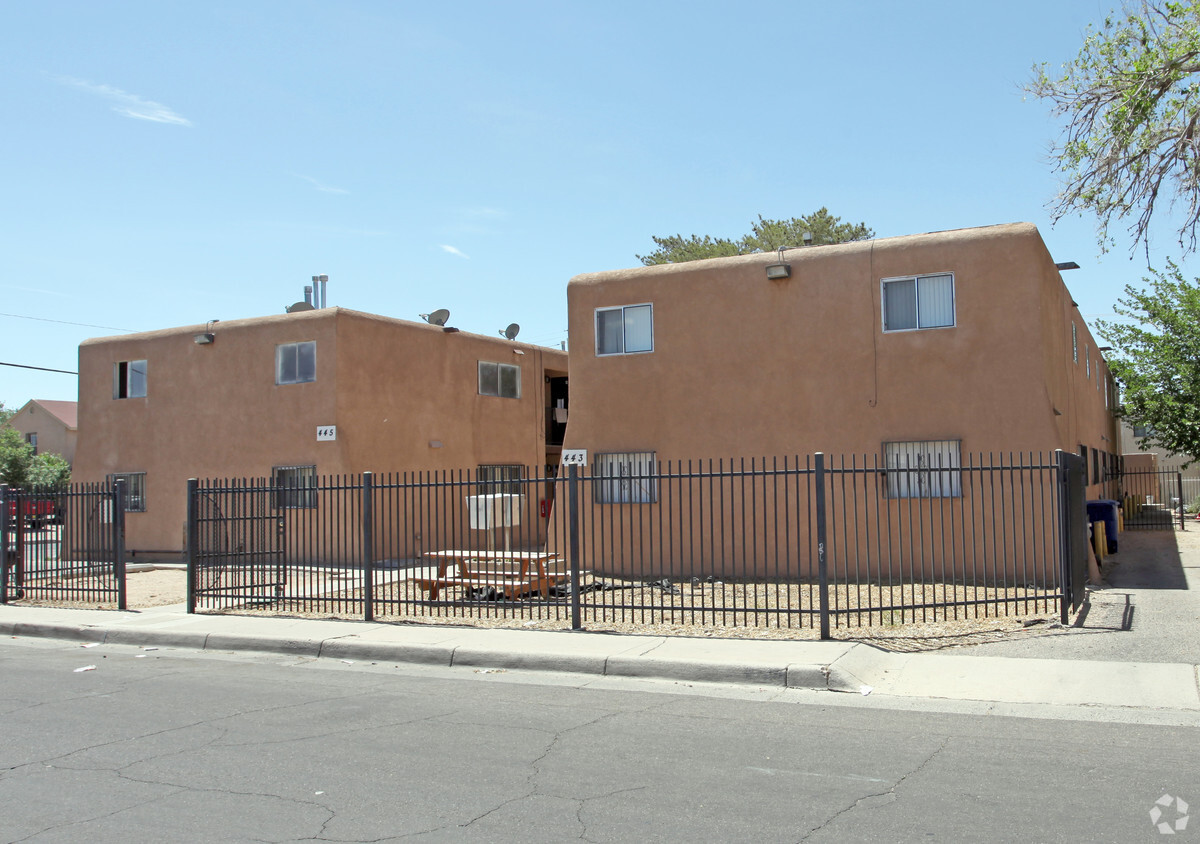 Building Photo - 443-445 Alcazar St SE