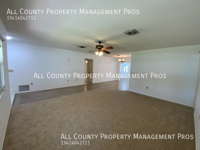 Building Photo - 519 Bradenton Rd