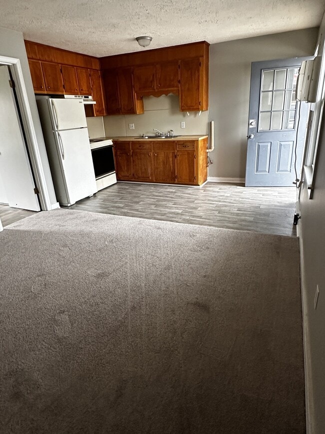 41 Meadow Green Rd Unit T10, Oak Level, VA 24055 Condo for Rent in