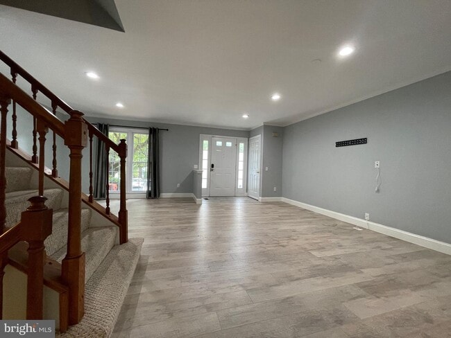Building Photo - 308 Crescendo Way