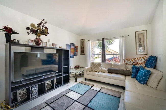Foto del edificio - 4912 Monarch Ln