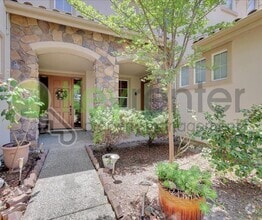 Building Photo - 208 Otter Glen Ct