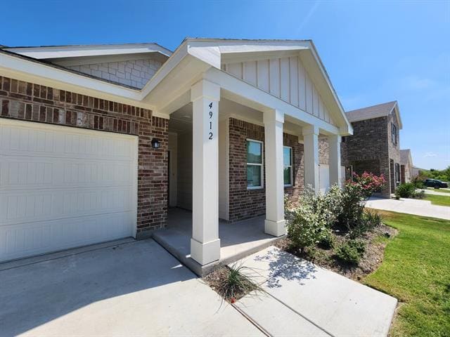 Foto del edificio - 4912 Mccoy Dr
