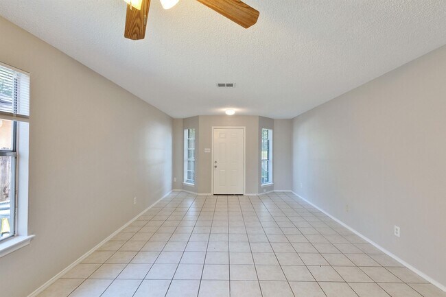 Building Photo - 13702 Lothian Dr