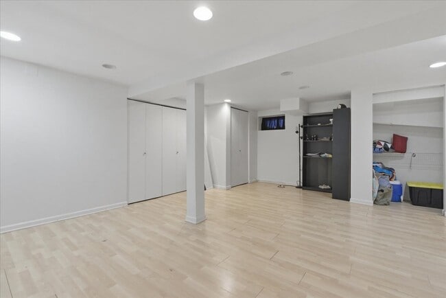 Photo - 3716 North Wayne-G Apartment