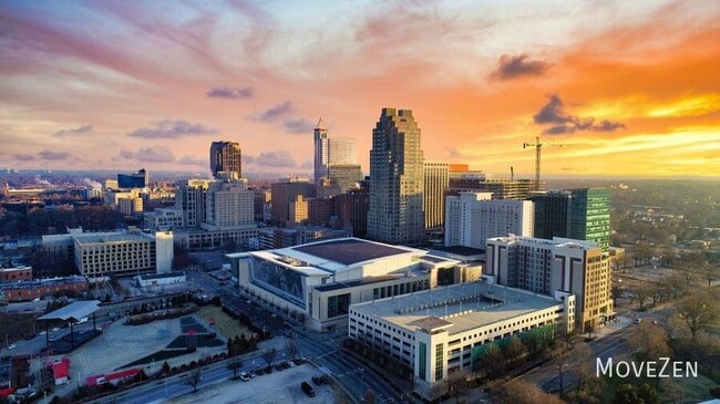 Foto del edificio - 301 Fayetteville St
