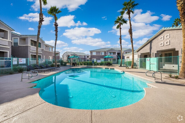 Pool - Orchard Club
