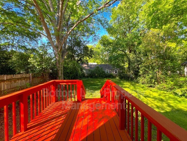 Foto del edificio - 1529 Newcastle St