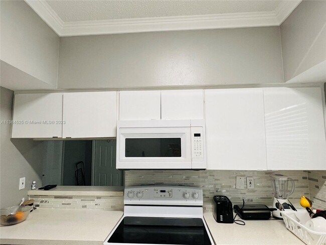Foto del edificio - 2391 NW 96th Terrace