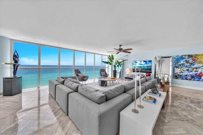 Foto del edificio - 16425 Collins Ave