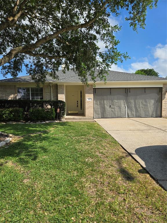 Foto principal - 927 Chase Lock Dr