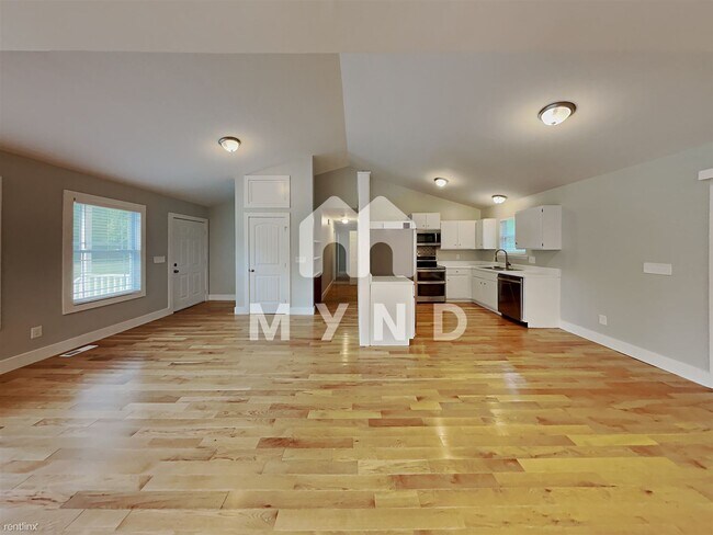 Building Photo - 3 br, 2 bath House - 97 Madeline Ct