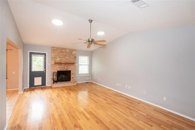 Foto del edificio - 4202 Kilgore Ln