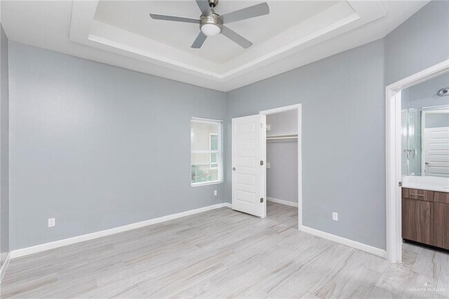 Building Photo - 3801 Tinsley Ave