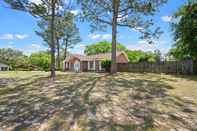 Building Photo - 5719 Ventura Ln