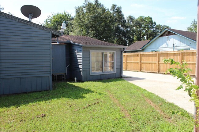 Foto del edificio - 7739 Greendowns St