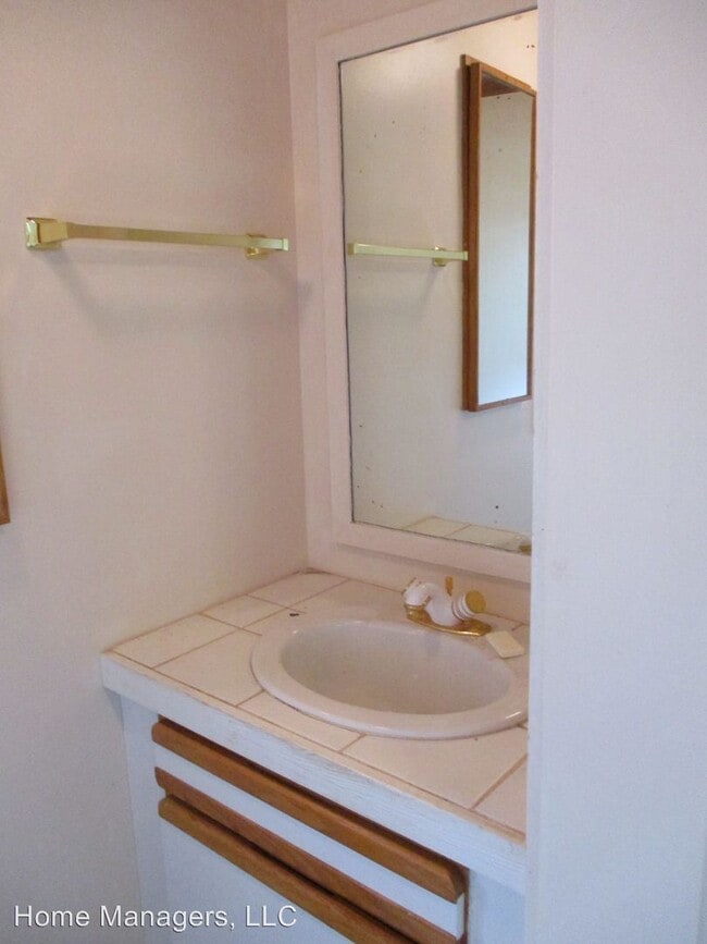 Building Photo - Studio, 1 bath House - 2710B Olinda Road