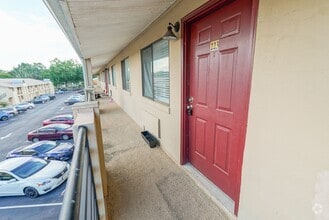 Building Photo - 403 Hayden Rd